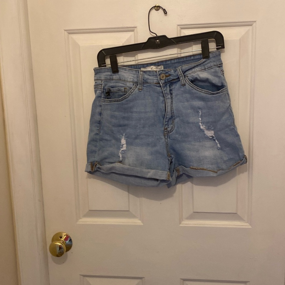 Jean shorts size 11/29.
